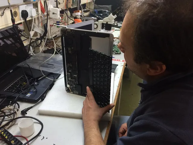 13.3 inch MacBook Air A1369 Keyboard Replacement