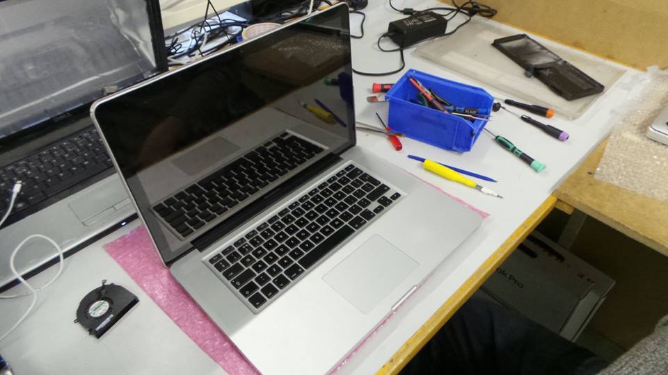 London MacBook Pro A1286 Repair