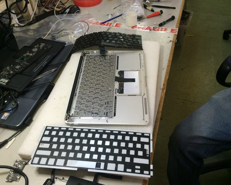 Mid 2011 MacBook Air A1369 Keyboard Replacement