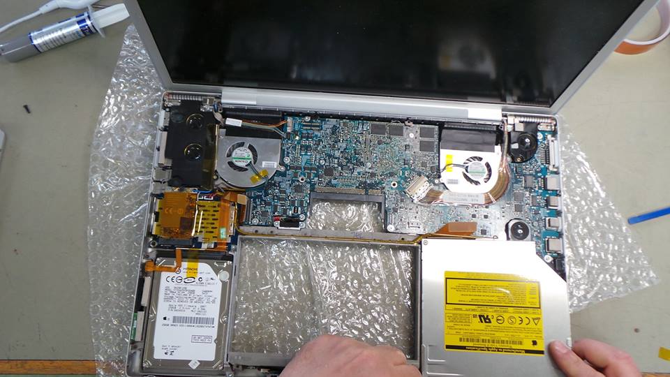 MacBook Pro A1261 Graphics Card Repair