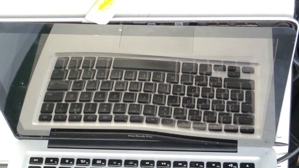 London MacBook Pro A1278 Screen Replacement