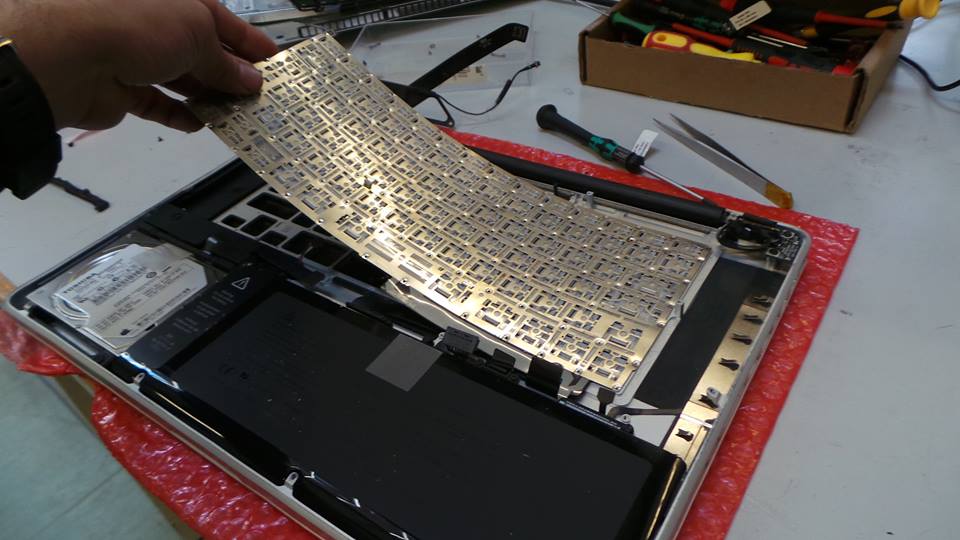 Apple MacBook Pro A1286 Keyboard Replacement