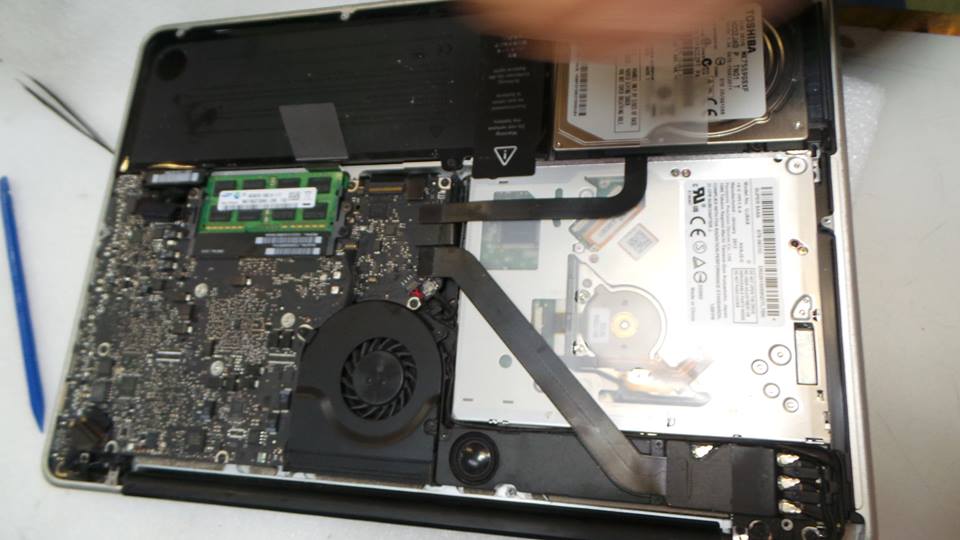 MacBook Pro (15-inch, Mid 2012 Unibody) A1286 Logic Board Repair
