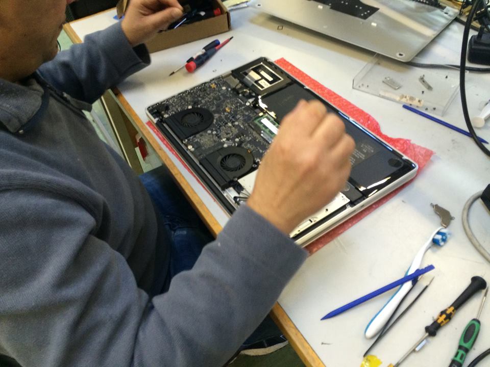 Apple MacBook Pro A1297 Graphics Card Repair