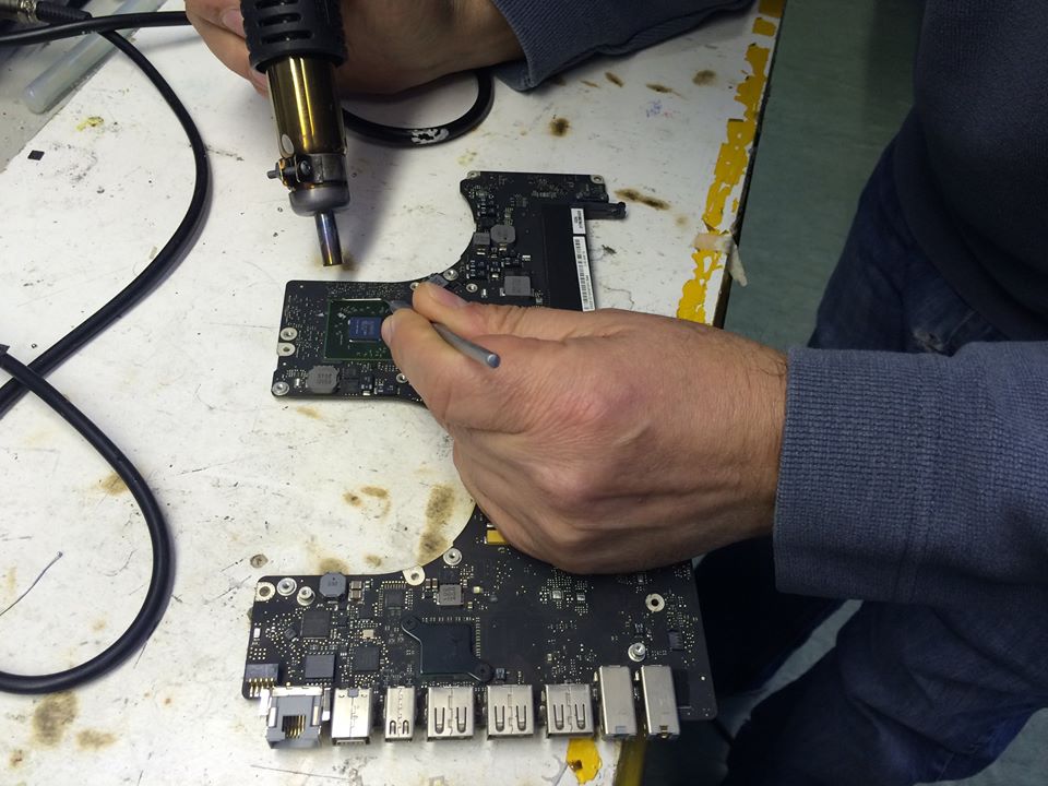 London MacBook Pro A1297 Graphics Card Repair