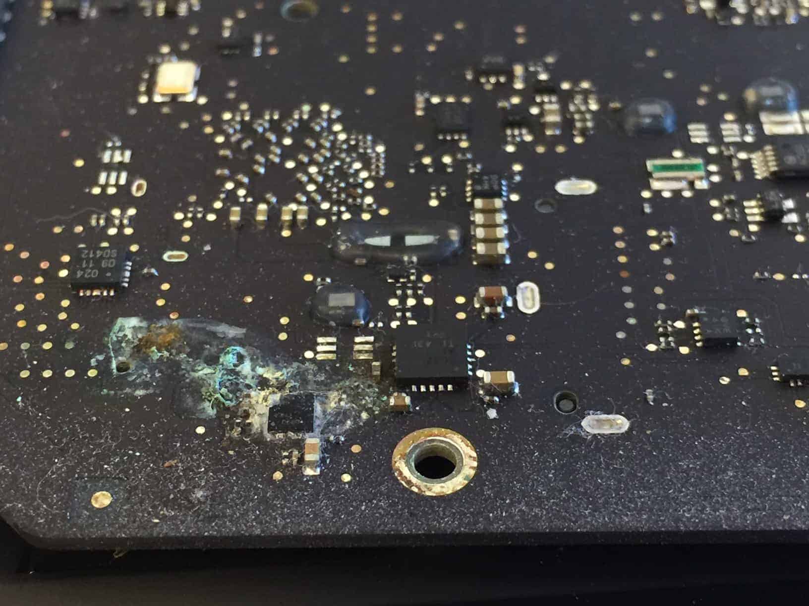 13-inch MacBook Air with M1 or M2 chip liquid damage repair